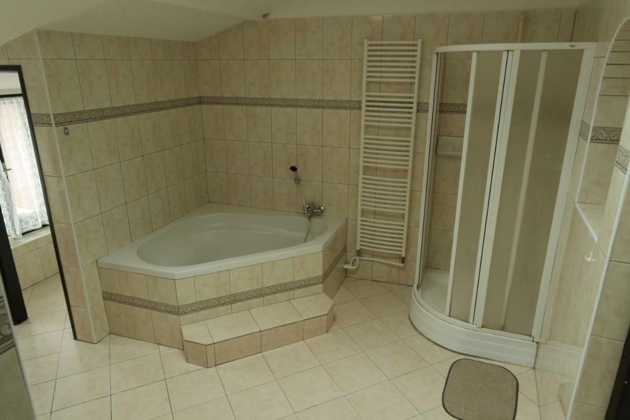 Apartmany Sedek Roprachtice Eksteriør bilde